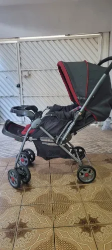 Kit carrinho e bebê conforto