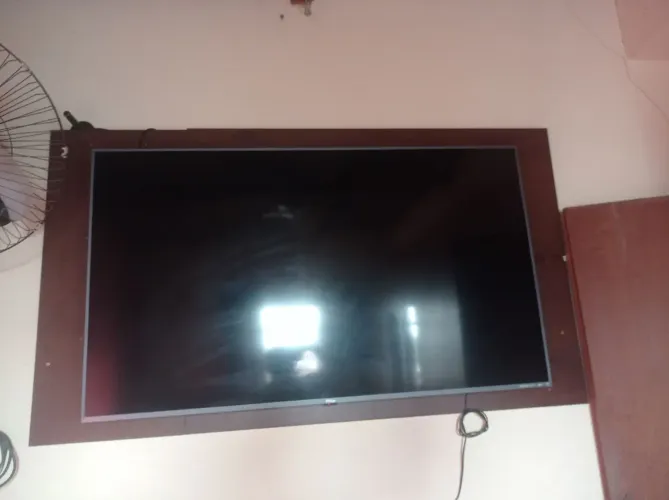 Tv smart 58 polegadas semi nova 