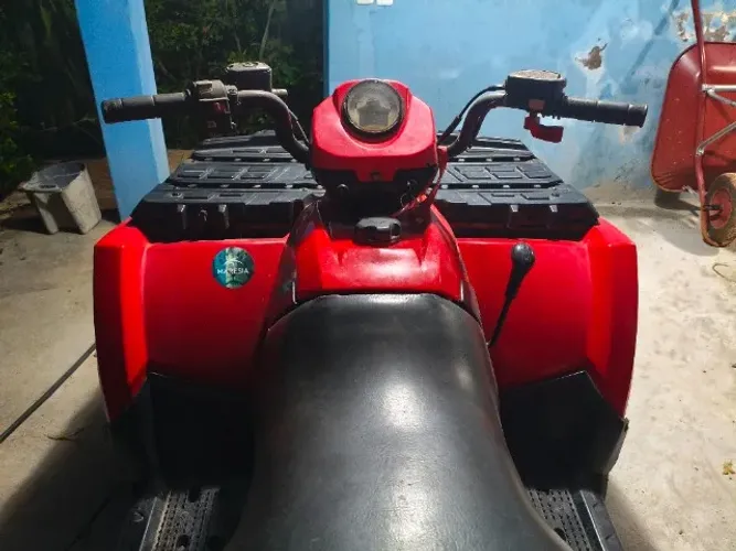 Quadriciclo Polaris 500 automático 4x4