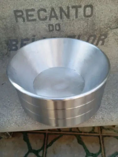 Fritadeira elétrica 220v 7.50 litros. funcionando perfeitamente. 180.00 pra sair logoi
