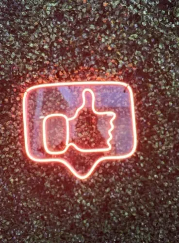 Luminária Painel Neon Led - Joinha