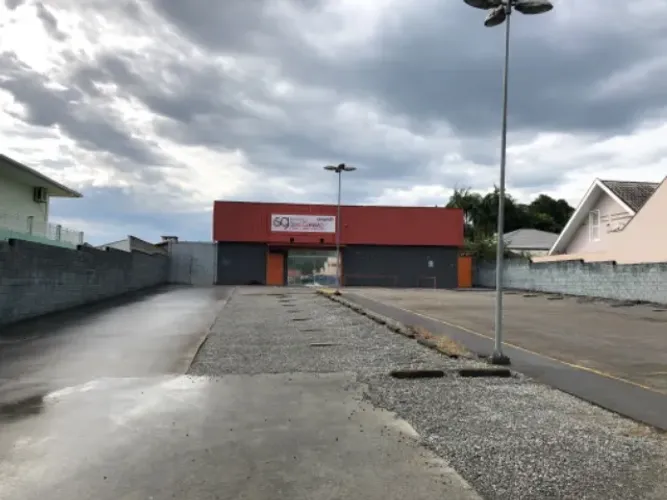 Galpão/predio 1000m2 no Comasa