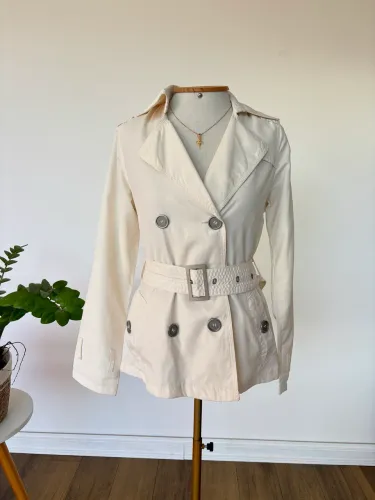 Trench coat off white