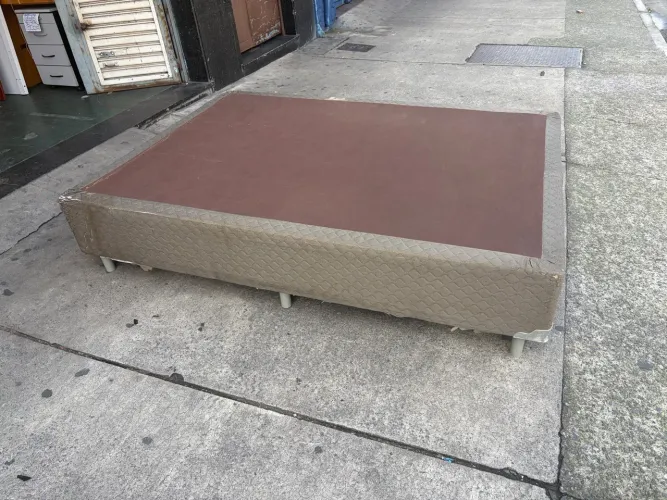 Cama box casal