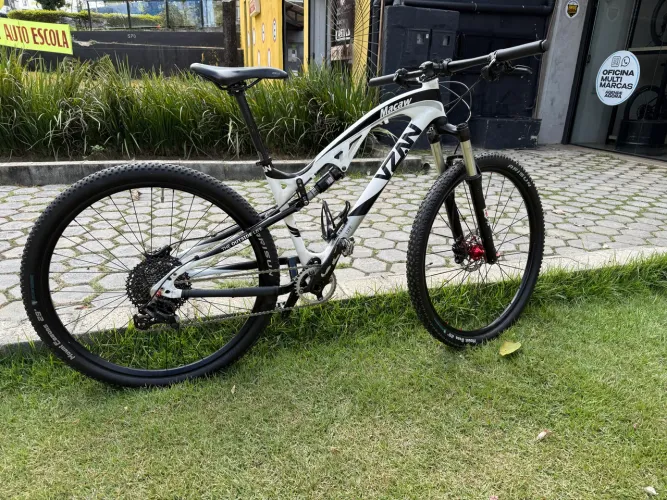 Bike Full Suspension aro 29