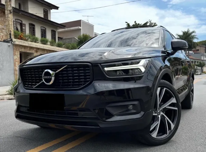 Volvo XC40 T-5 R-design 2.0 252cv AWD - Estudo Troca