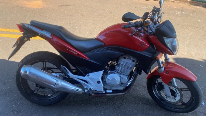 Cb 300
