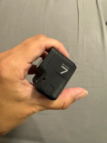 GoPro 7 Black - Retirada de peças