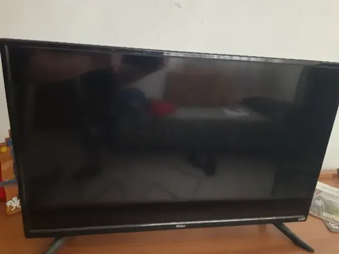 Vendo tv com defeito