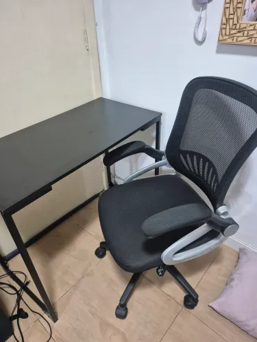 Mesa de escritório + cadeira giratória ergonômica 