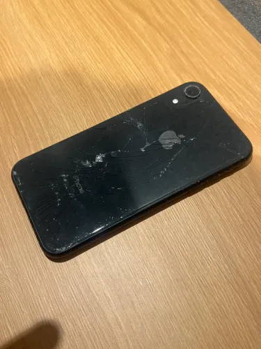 iPhone XR usado