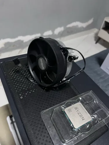 RYZEN 3 3200G com vídeo integrado