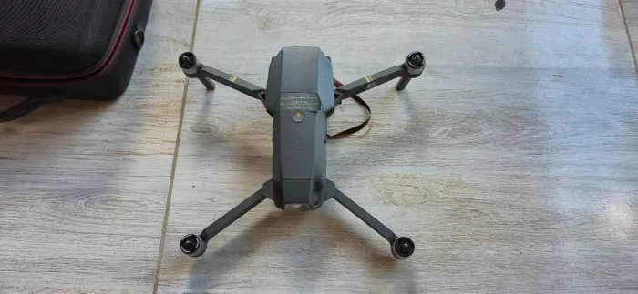 Drone DJI Mavic pro em estado de novo