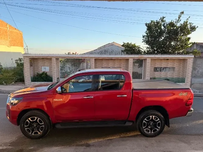 Toyota Hilux CD SRV 4X4 2.8 TDI Diesel Aut. 2022