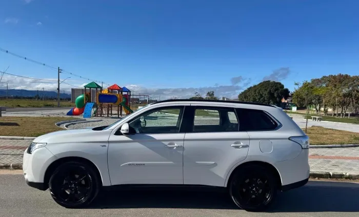 Mitsubishi Outlander 3.0/ GT 3.0 V6 Aut. 2014