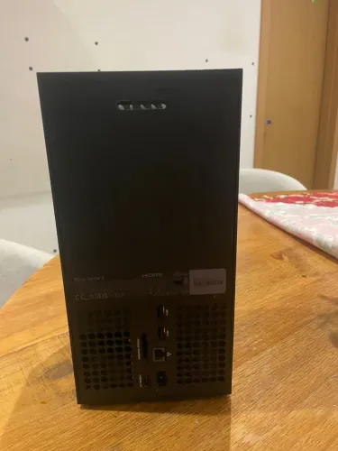 Xbox Series X - Pouco Tempo de Uso