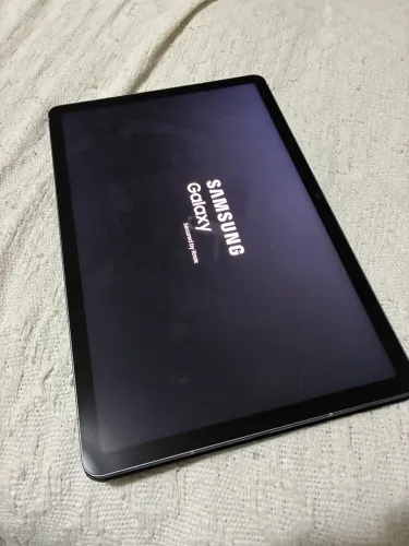 Galaxy Tab S10 FE Wi-Fi em estado de novo.
