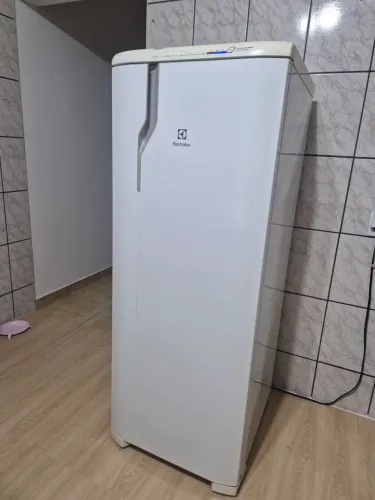 Geladeira Electrolux Frostfree