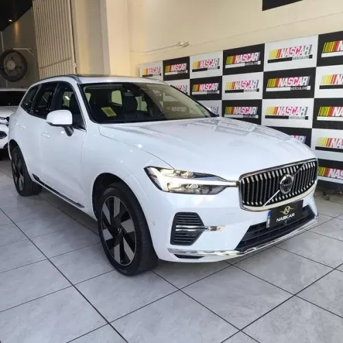 Volvo XC-60 T-8 Ultimate 2.0 AWD (híbrido) 2024