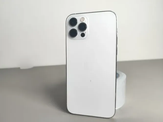 IPHONE 12 Pro 256 GB Branco Ótimo Estado.