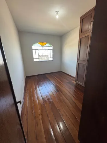 Alugo casa Jardim São José