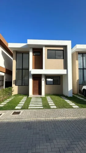 CASA PARA ALUGA EM CONDOMINIO PROXIMO AO FOZ DO JOANES