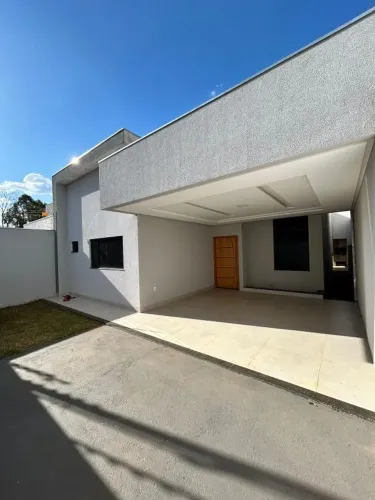 CASA 3 QUARTOS SENDO 1 SUITE LOCALIZADA NO SETOR SUL ANAPOLIS -GO