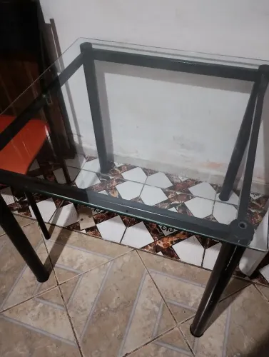 Mesa de cozinha de vidro