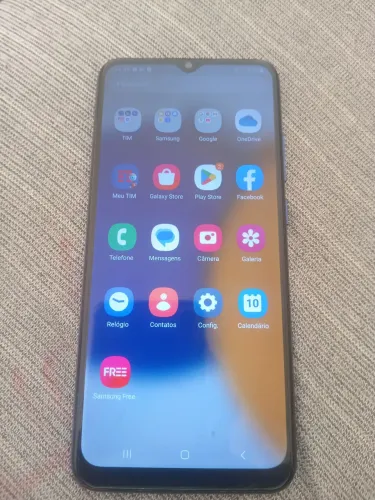 Vendo celular  motog  a03
