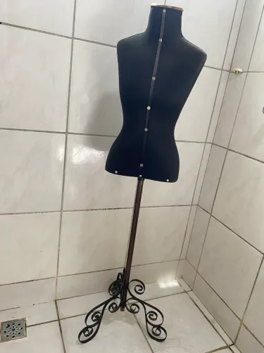 Manequim com pedestal suporte 