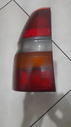 Lanterna traseira esquerda do Ford Escort SW da "97" a "04" original Ford