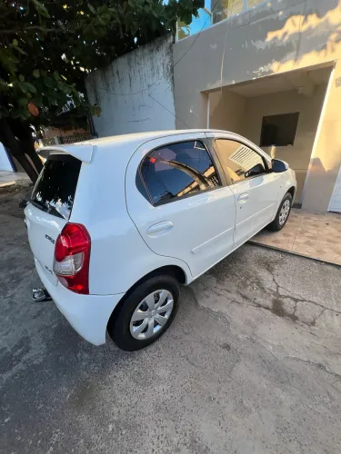 Toyota Etios XS 1.5 Flex 16V 5P Mec. 2016