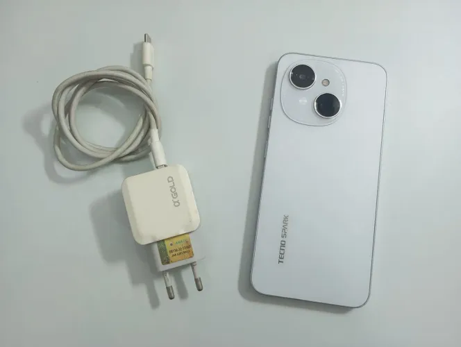 Smartphone Tecno Spark Go 1