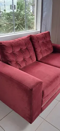 Sofa 2 Lugares  cor vermelho