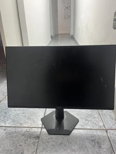 Monitor com defeito para retirada de peças ou conserto