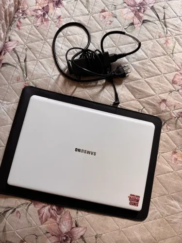 Notebook Samsung Flash F30