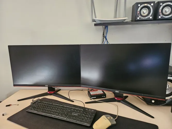 2 Monitores Gamer 24 