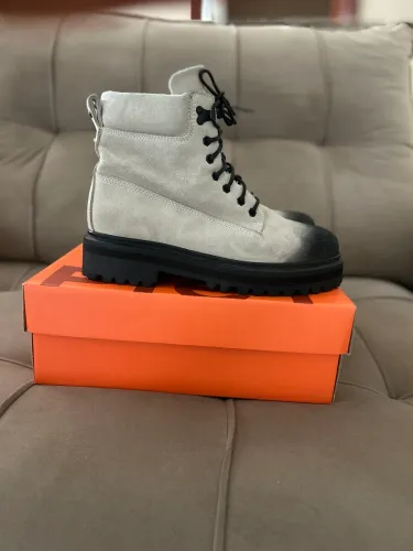 Bota Piet x VIGA 