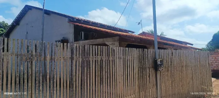 Vendo uma casa na comunidade Estrada Nova