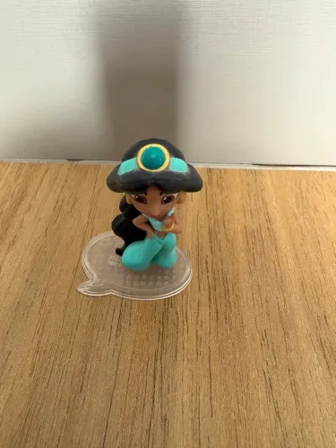 Miniatura Princesa Jasmine da linha Disney Princess Comics Minis da Hasbro