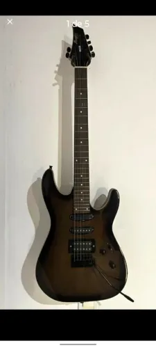 GUITARRA TAGIMA