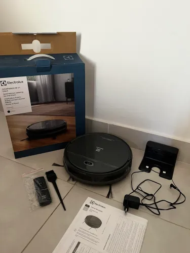 robô aspirador electrolux erb30
