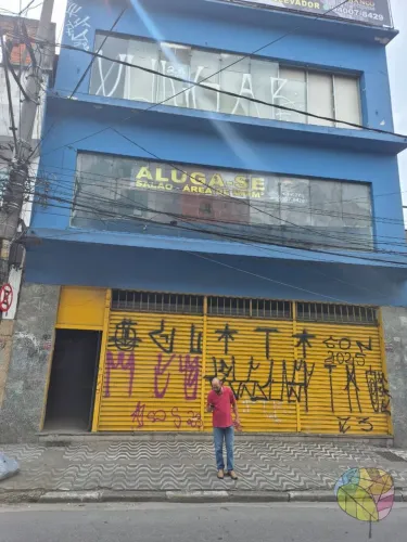ÓTIMO GALPÃO PARA LOCAÇÃO COM 1.200 m²