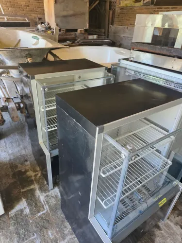 Balcão/Vitrine Expositora de Salgados