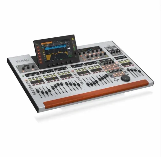 Mesa Behringer Wing Mixer Digital 48C. 24Faders Touchscreen