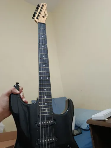 Guitarra Tagima 510