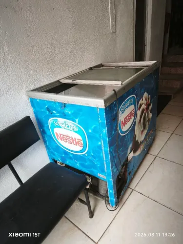 ? FREEZER FRICON 411 LITROS - TAMPA DE VIDRO