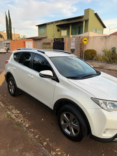 Toyota RAV4 2.0 Top 4X2 16V Aut. 2015