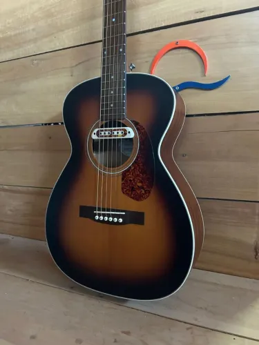 Violão Guild M-240E Troubadour VSB - Vintage Sunburst - Martin, Taylor Gibsont