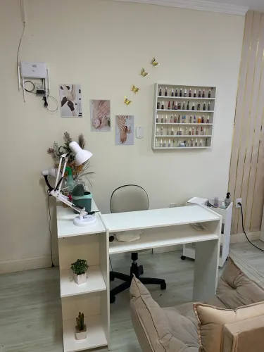  Aluga-se Espaço para Manicure - Pronto para Trabalhar!